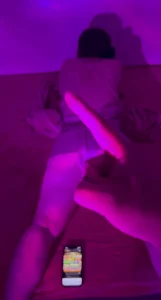 [原创]约嫩白大屁股人妻抱操，喷水自拍有验证申请邀请码。